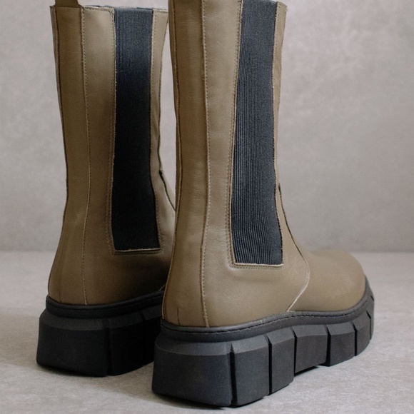 ALOHAS Olive and Black Combat Boots ethically made- size 6.5 - Picture 3 of 6